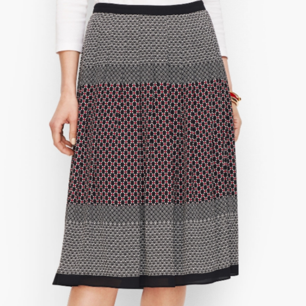 NWT Talbot's pleated skirt